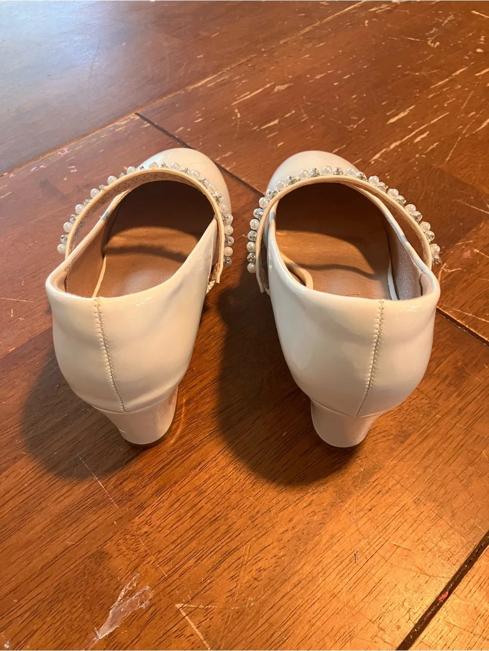 Girls White Pearl Strap Mary Jane Dress Shoes